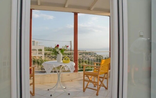 Romantic Sunsets 300m From The Beach
