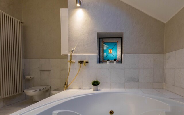 JOIVY Fabulous Apartments In Cernobbio