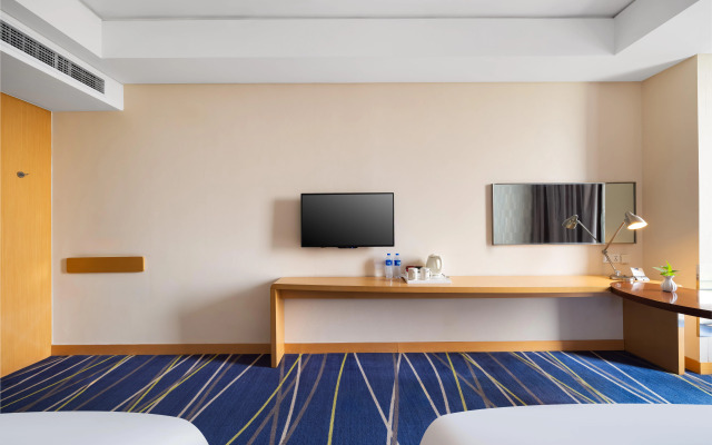 Holiday Inn Express Zhengzhou Airport