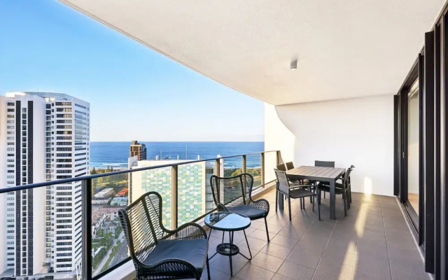 Ocean View 3-bed With Gym, Pool