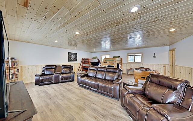 Oak Ridge Lake House