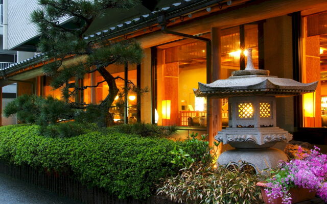 Kawaguchiya Kinosaki Riverside Hotel