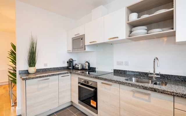 11 Loch View PF Kenmore