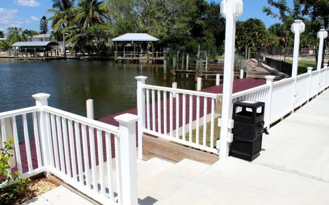 The Bay Inn at Lani Kai