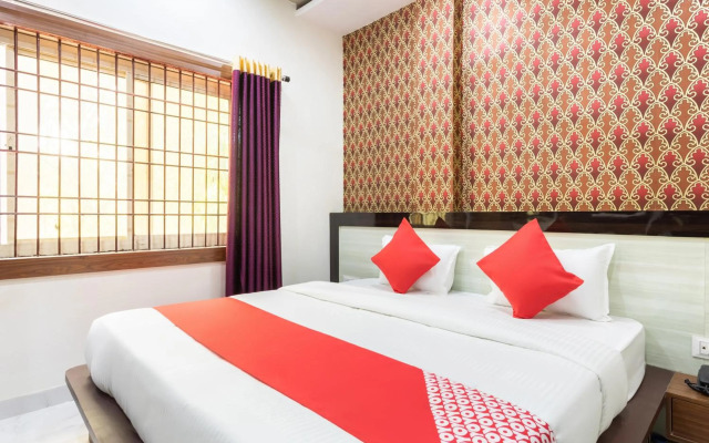 Flagship 27867 Savitri Regency