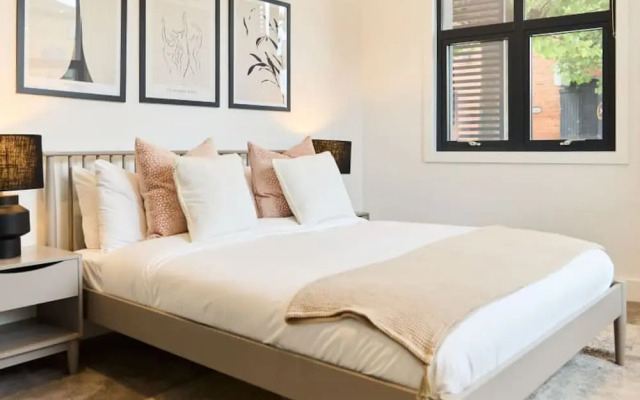 The Mitcham Place - Lovely 2bdr Flat