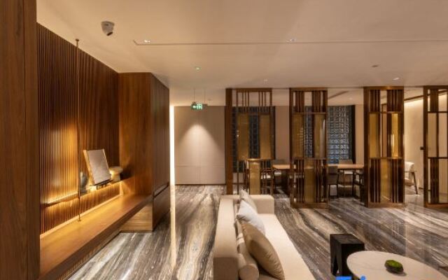 Royal Park Hotel