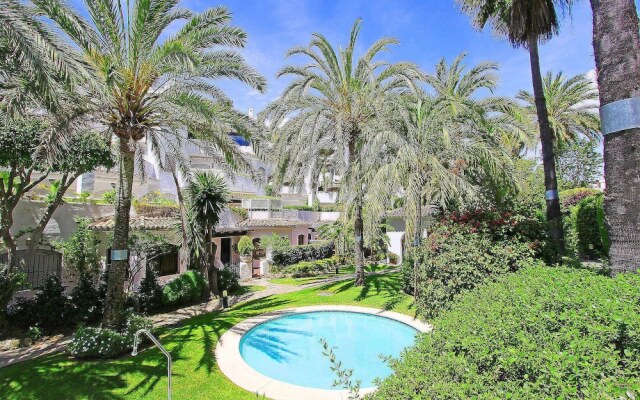 1104 Beach Front Line Apartment Golden Beach 3 Pools