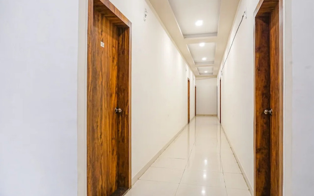 Fabhotel Krishan Executive