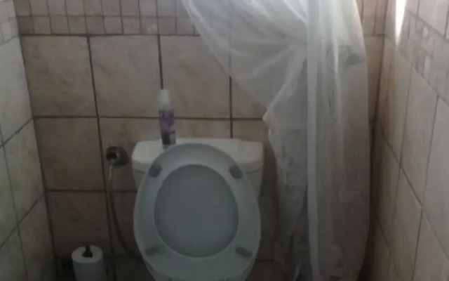 C-Mew Guesthouse