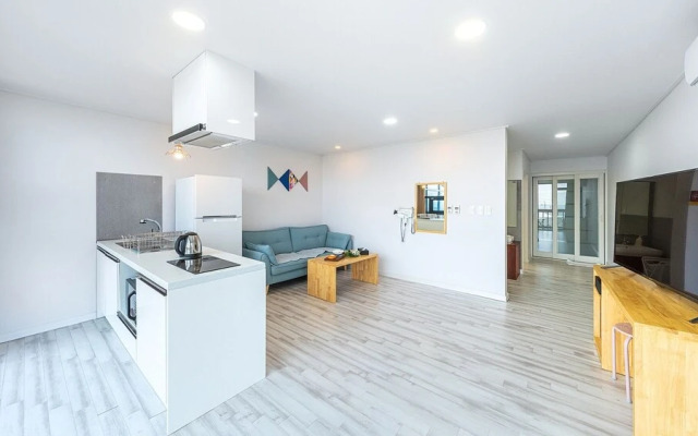 Present Poolvilla