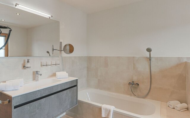 Luxury Villa in Ellmau With Jacuzzi