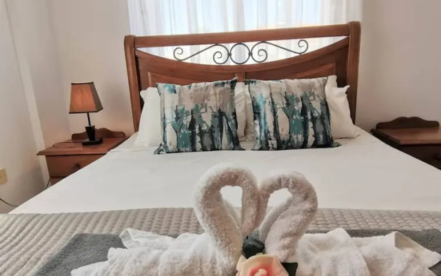 Sobella Villa - 3 Bedroom Villa With 10 x 4 Pool