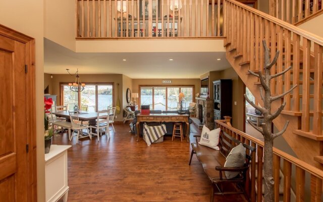 Endless Summers ~ Fabulous oasis with a designer’s touch!