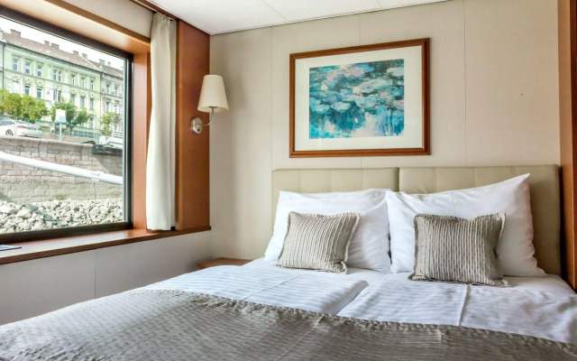 OnRiver Hotels - MS Cezanne