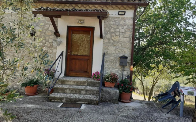 The Little House of Vacone Italy