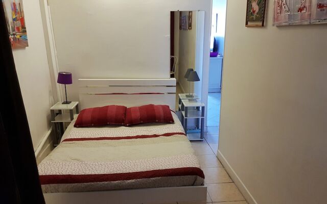 Lady's Joffre Palazzo