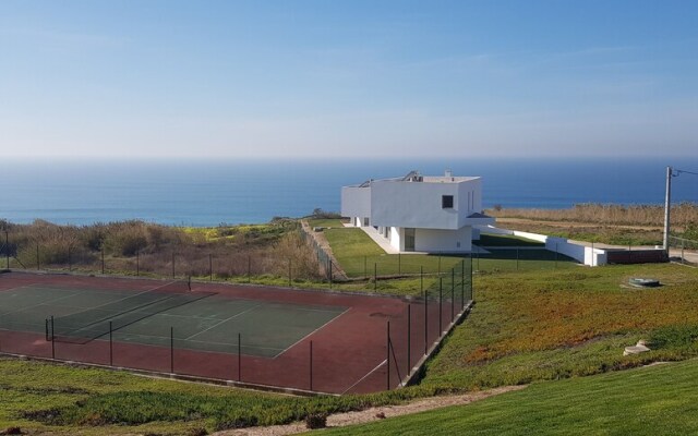 Luxurious Villa with a view over the sea