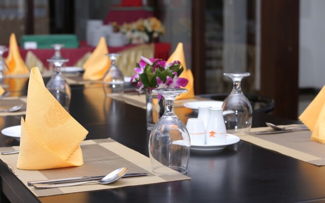 Hotel Randiya
