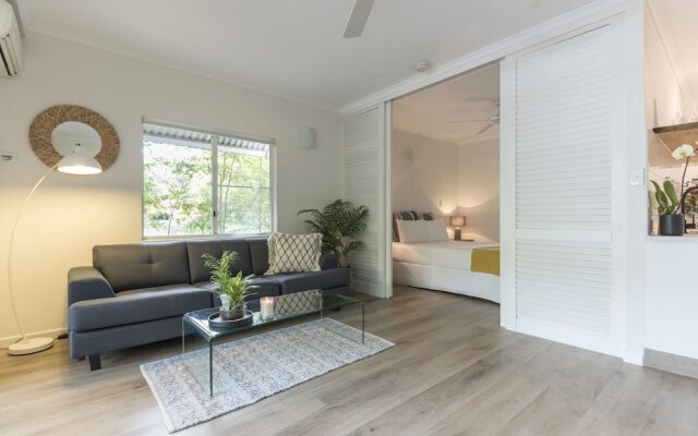 Ocean Palms Apartments