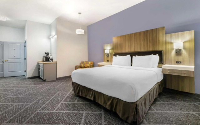 Best Western Plus Appleton Airport/Mall Hotel