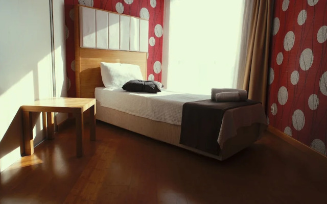 Roxx Suite Deluxe & Spa Hotel