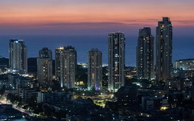 Luxury 3 Bedroom Oceanview Apt