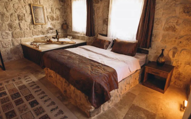 İsadora Cave Cappadocia