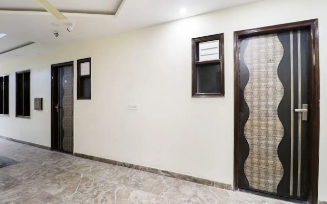 Victoria Crossroads by OYO Rooms