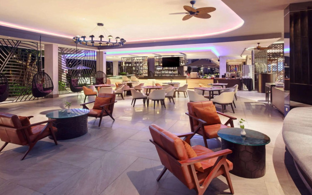 Grand Mercure Bali Seminyak Hotel