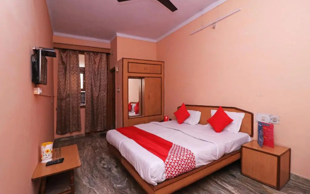Hotel Amar Palace by OYO Rooms