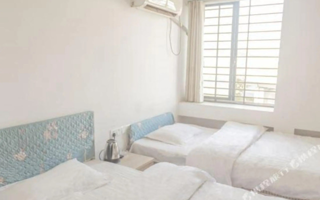 Xiangya Hotel (Suzhou Wuzhong Yinzhong Road Subway Station)