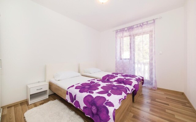 Beautiful Home in Marina With Wifi and 7 Bedrooms