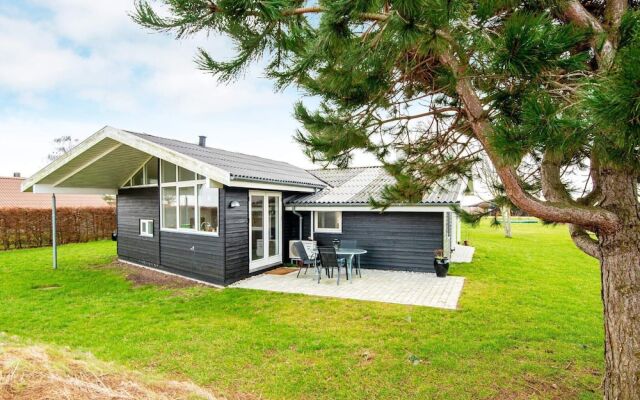 8 Person Holiday Home in Ebeltoft-by Traum