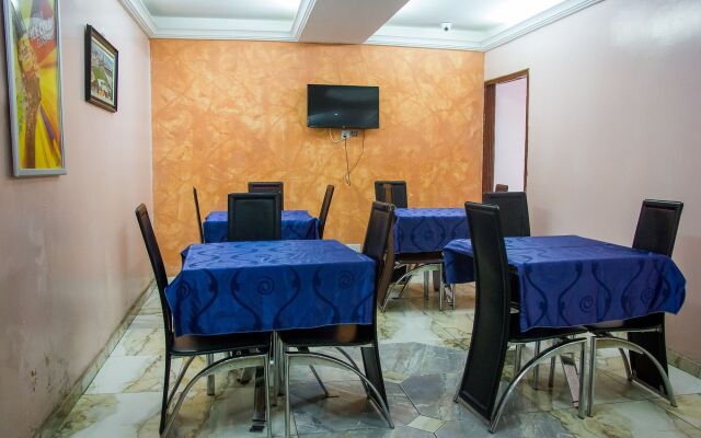 Folade Hotels