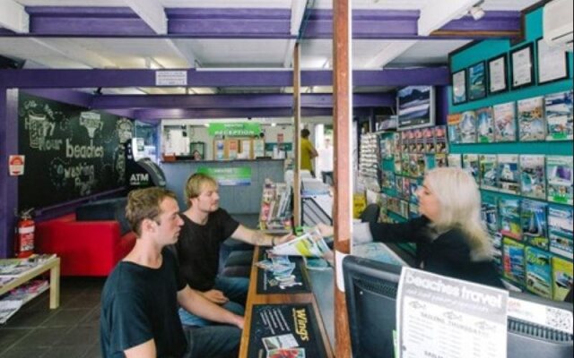 Beaches Backpackers Airlie Beach - Hostel