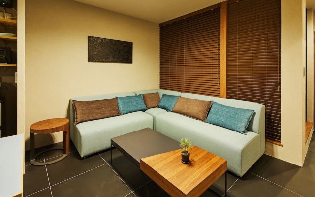 HANARE KYOTO Hachijoguchi