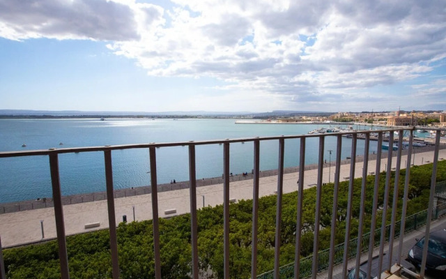 Seaview Design Home in Ortigia 21 by Wonderful Italy