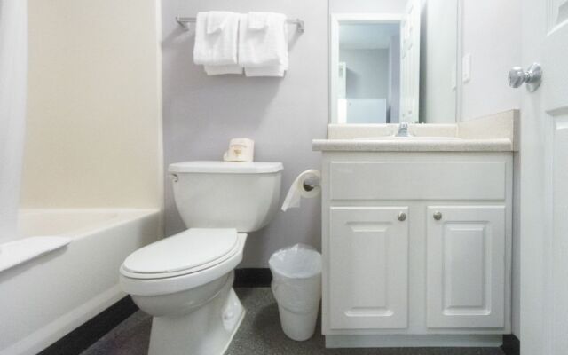 Savannah Suites - Arvada, Colorado