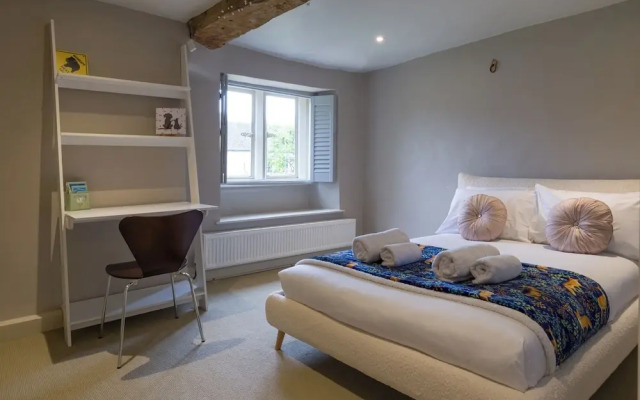 The Mill House Beautiful 4BD Family Home