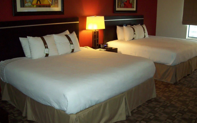 Holiday Inn Omaha Downtown - Waterpark by IHG