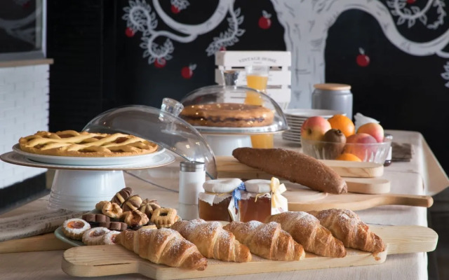 LH Arca Street Art Hotel