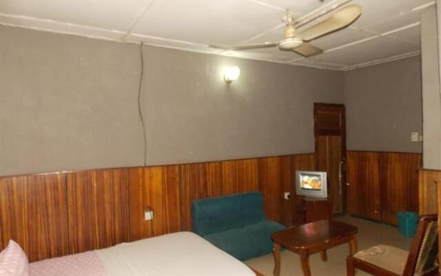 Wazobia Plaza Hotel Annex