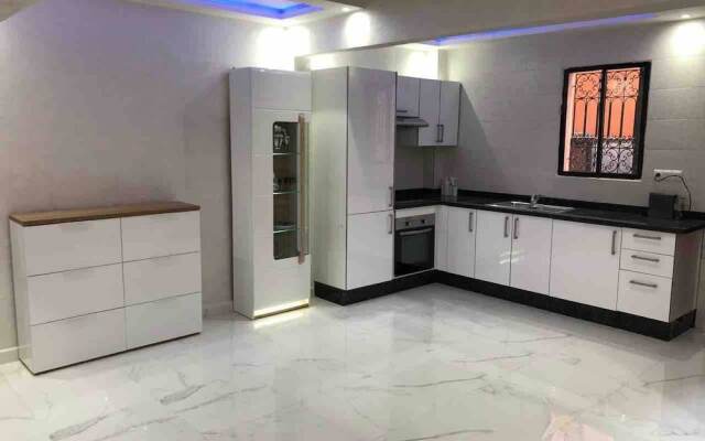 Yallahriyad Triplex For 6 Persons Max