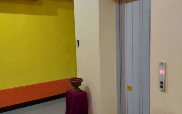 Citi Circle Guesthouse Hostel