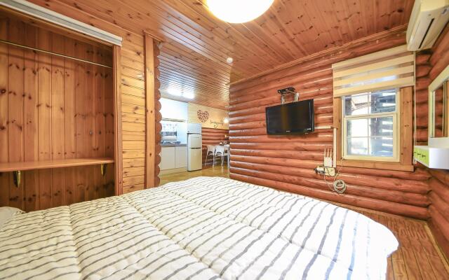 Pocheon Arumdri Pension