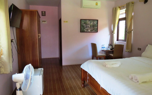 Pongsin Resort and Restaurant