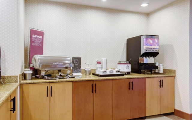 Hampton Inn St. Louis - Columbia