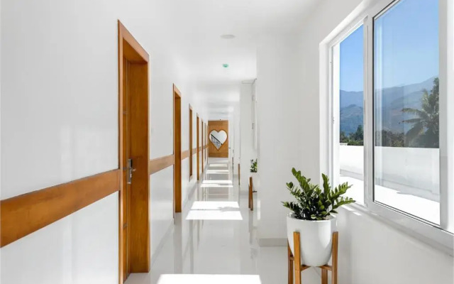 HOTEL WHITE HOUSE, Munnar
