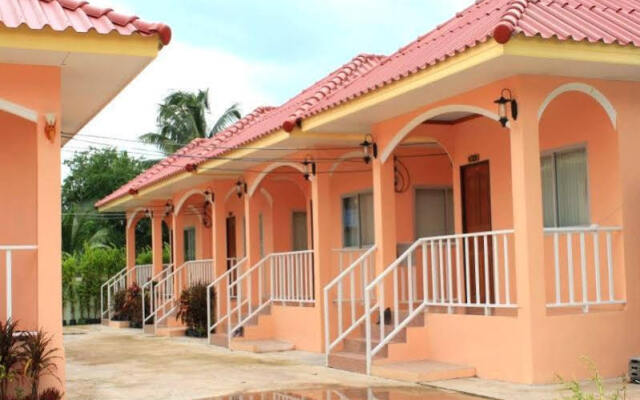 Baanmeesukh Resort